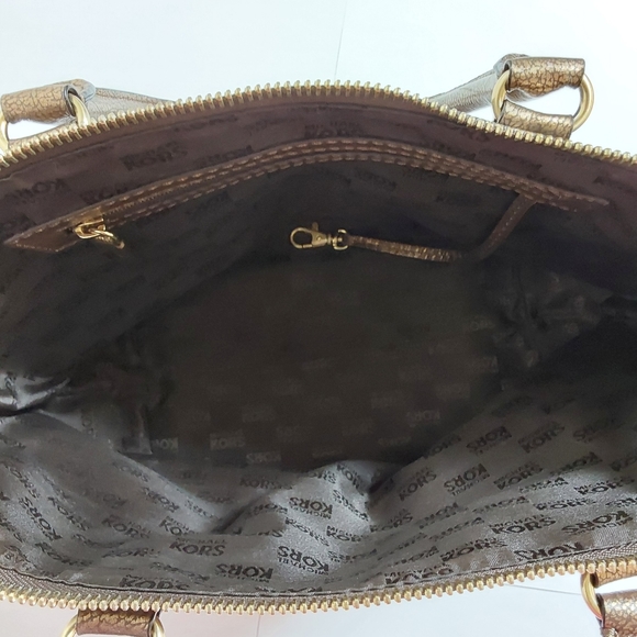Michael Kors Signature bag - Picture 9 of 11